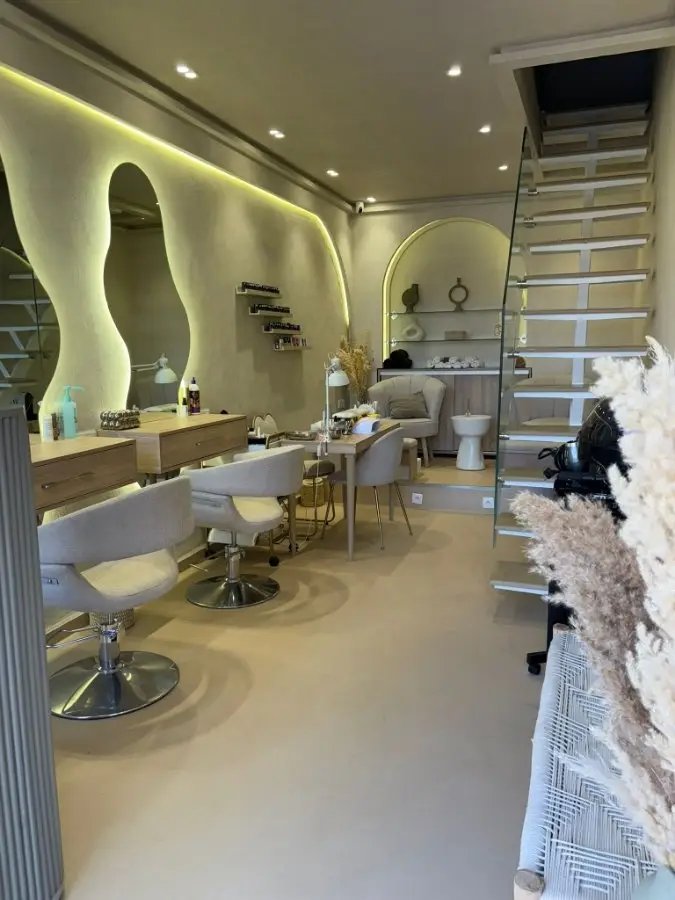 À Vendre – Salon de Coiffure en Activité