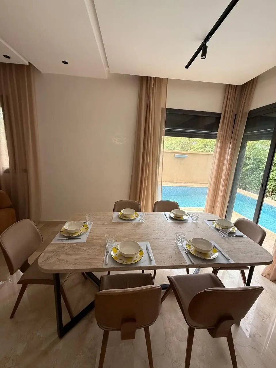 Villa en Location Longue Durée